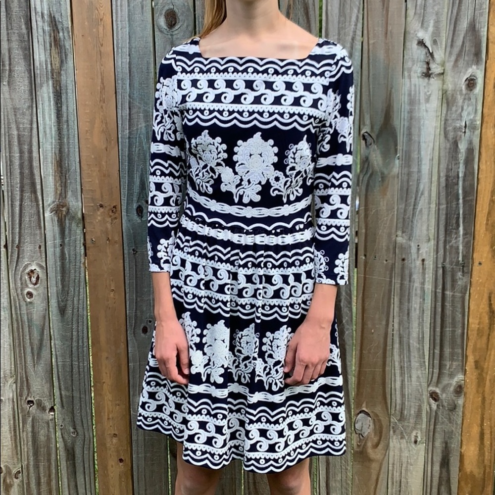 Navy and white pattern Dress never worn